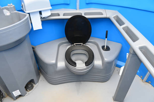 Best Luxury portable toilet rental  in Pulaski, WI